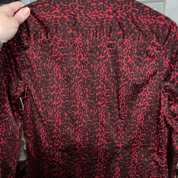 Size 6 Talbots Top. MUST BE BUNDLED - Picture 3 of 9